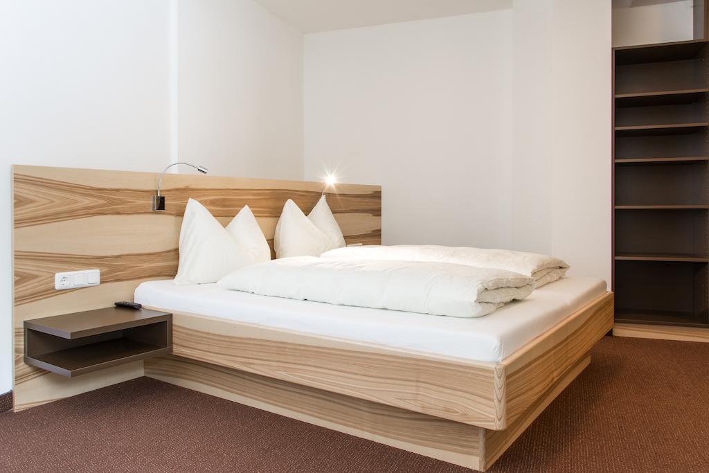 Appartements Plaija Sankt Anton am Arlberg Oda fotoğraf